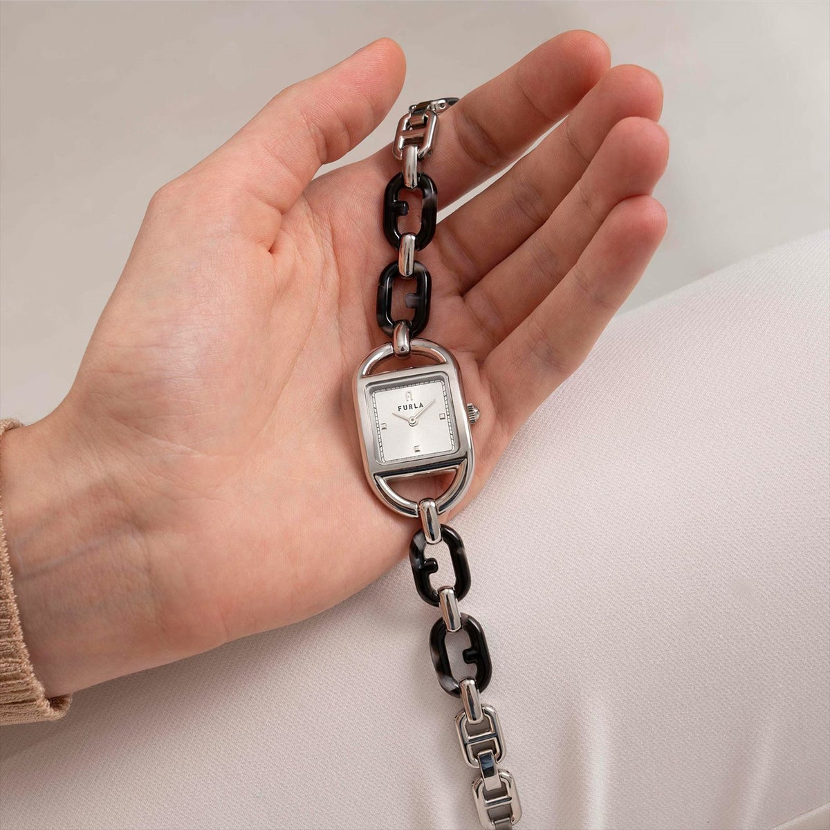 FURLA  FURLA CHAIN SQUARE フルラ フルラ チェーンスクエア  / WW00026001L1