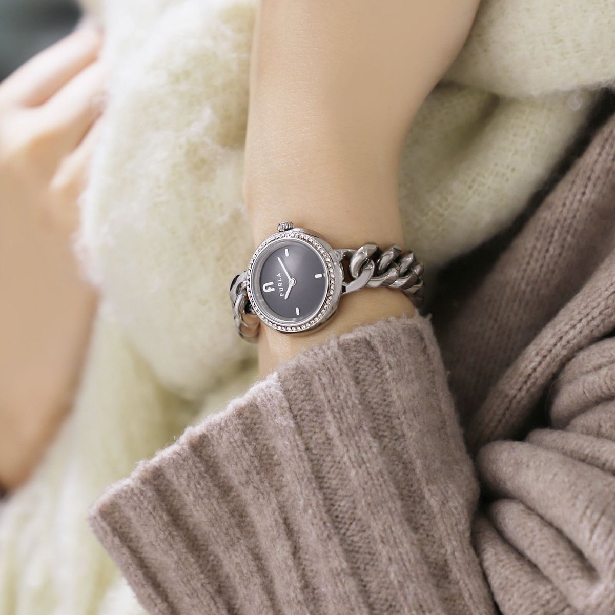 FURLA  FURLA CHAIN ROUND フルラ フルラ チェーン ラウンド  / WW00019001L1